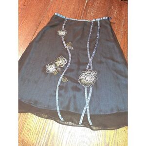 Medium Connection 18 Black Blue Ivory Sequin Beaded Floral Lined Midi Skirt